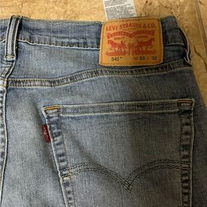 Levi’s men’s 541. W33 L32